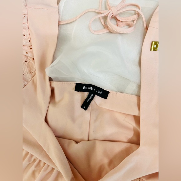 BCBG Paris Women's Knit Eyelet Puff Sleeve Tiered Dress Light Pink Size Medium - Picture 9 of 11